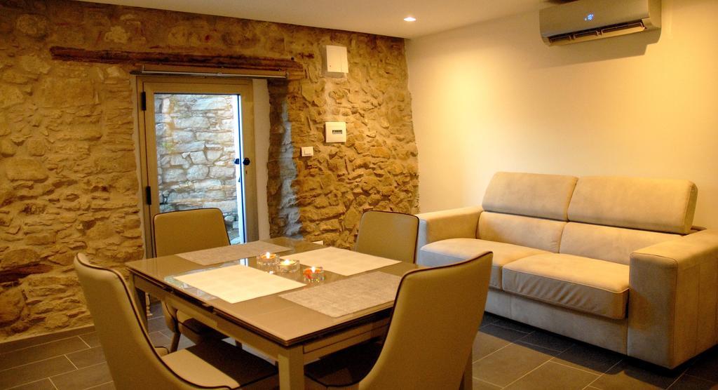 Yuba - Aragon Home Holiday Монталбано Еликона Екстериор снимка