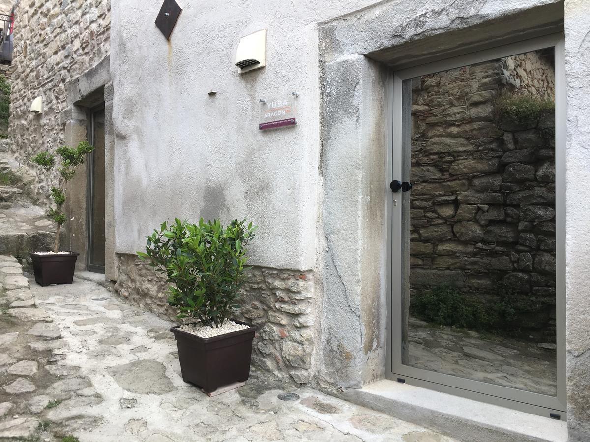 Yuba - Aragon Home Holiday Монталбано Еликона Екстериор снимка